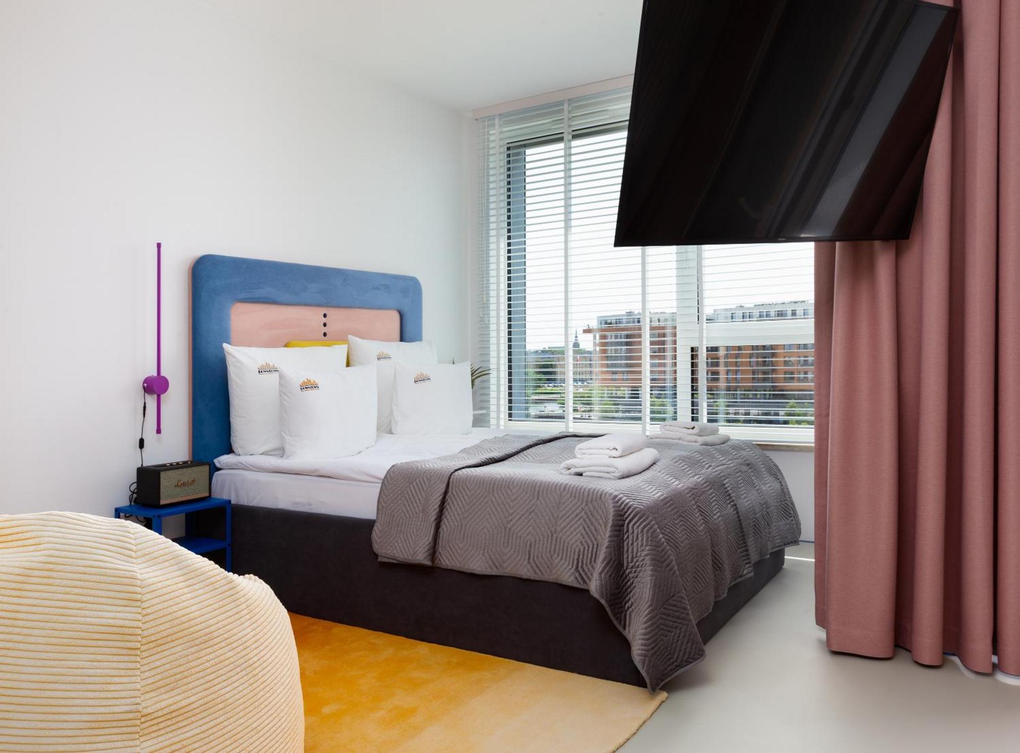 Chlebova - Riverside View Terrace, Free Parking, Gym & Kidsplay By Downtown Apartments 格但斯克 客房 照片