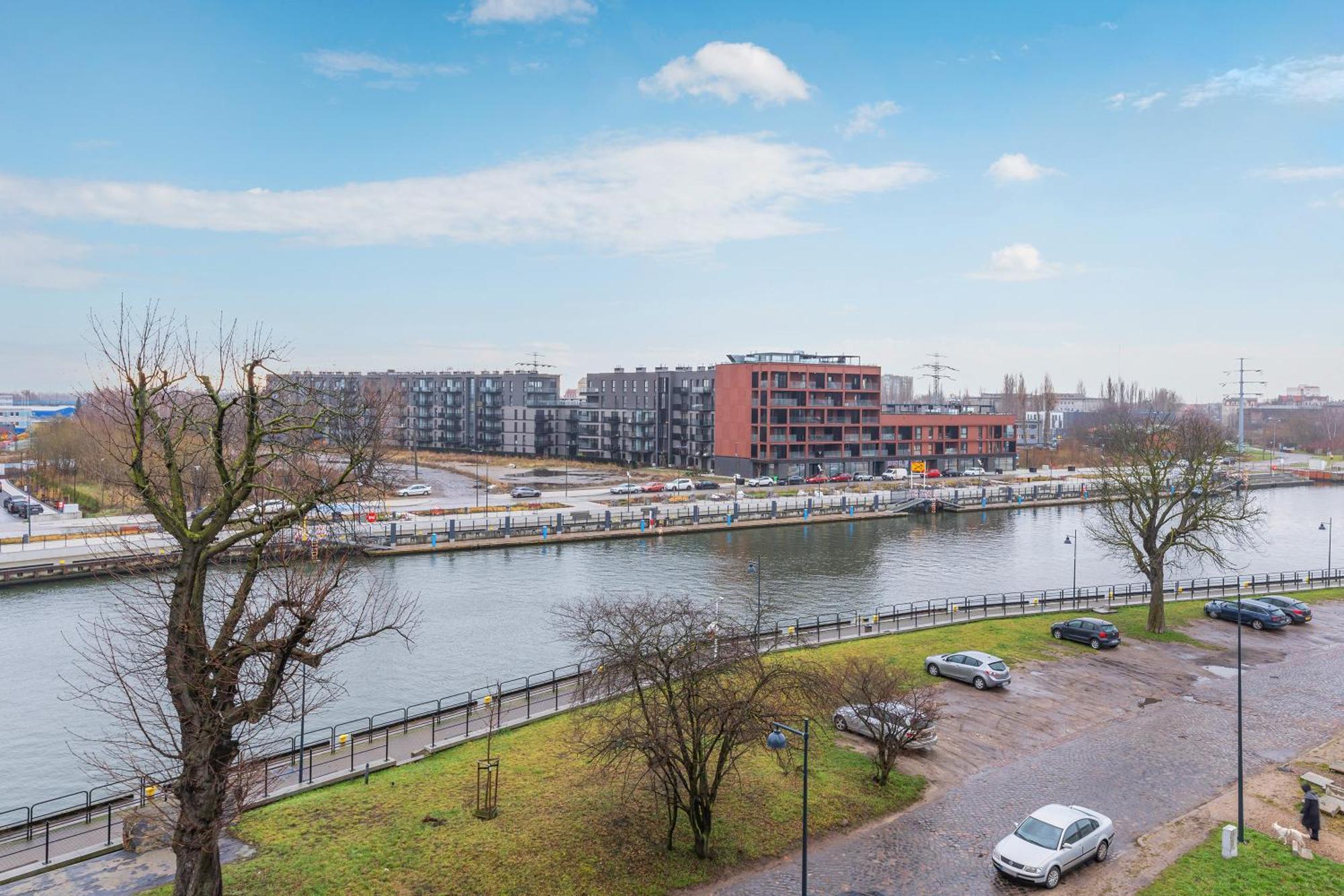 Chlebova - Riverside View Terrace, Free Parking, Gym & Kidsplay By Downtown Apartments 格但斯克 客房 照片