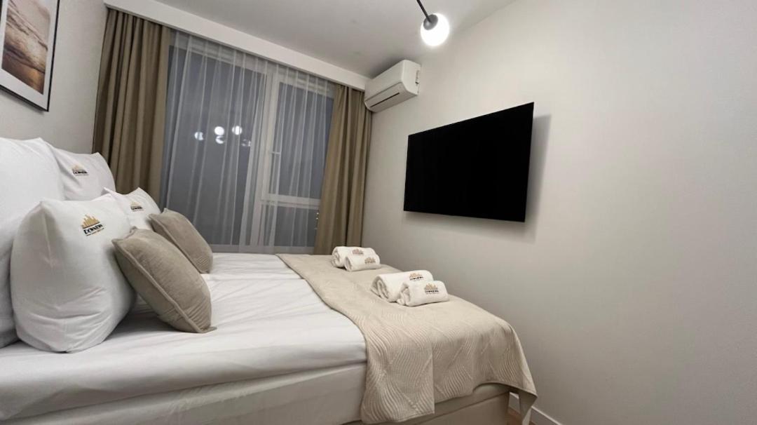 Chlebova - Riverside View Terrace, Free Parking, Gym & Kidsplay By Downtown Apartments 格但斯克 外观 照片
