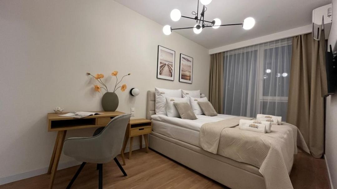 Chlebova - Riverside View Terrace, Free Parking, Gym & Kidsplay By Downtown Apartments 格但斯克 外观 照片